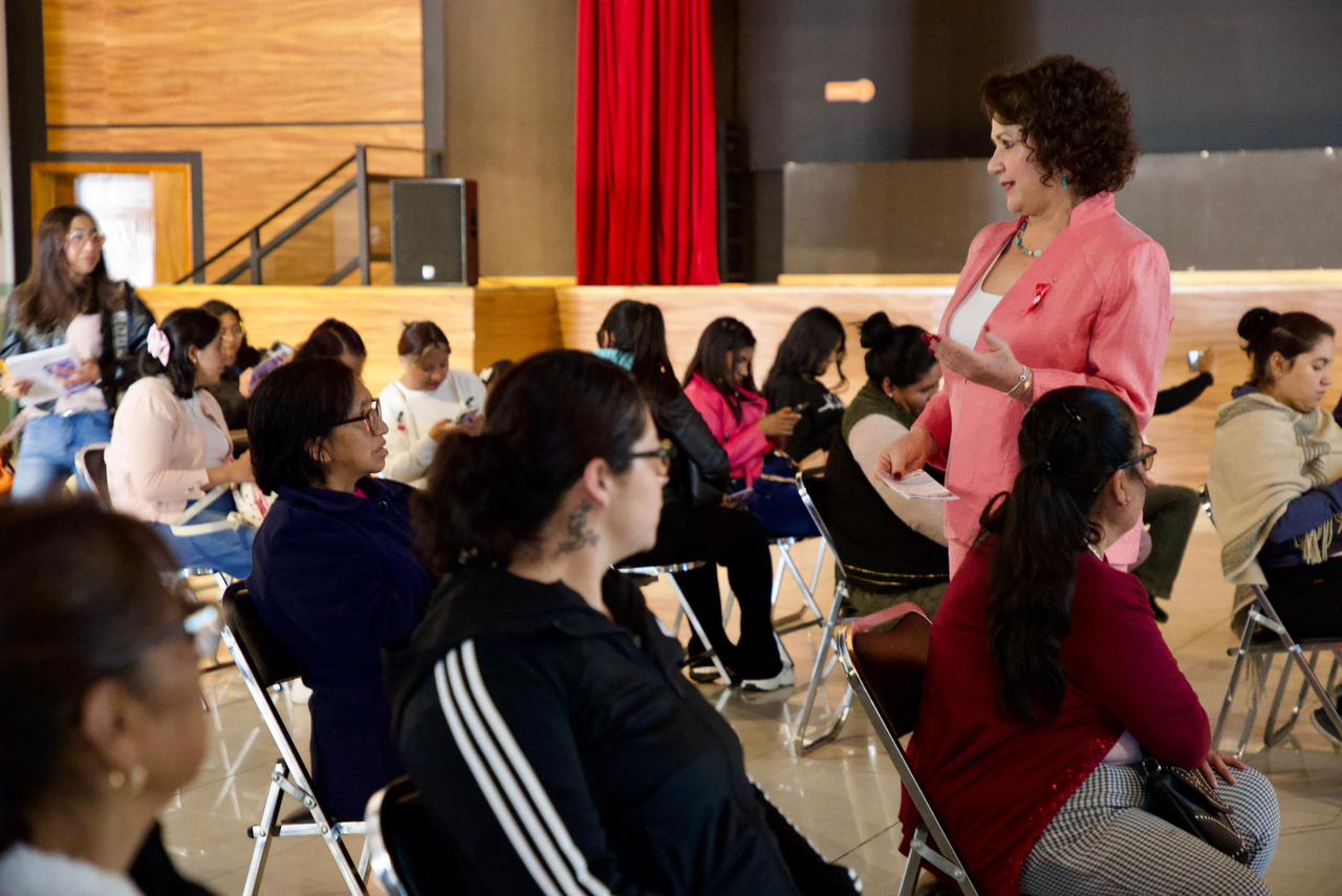 SMDIF Huamantla promueve la reflexión y el conocimiento de los derechos de las mujeres